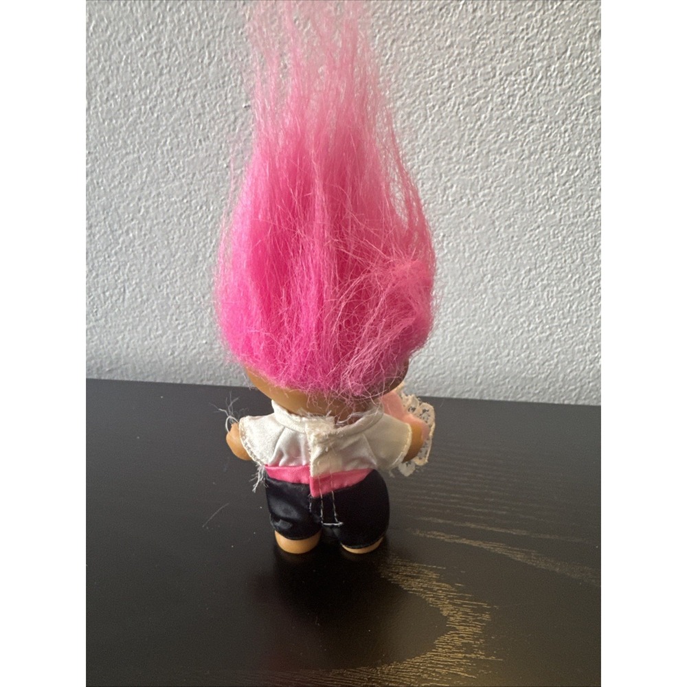 Vintage Russ 3" Troll with Hot Pink Hair Doll Toy Brown Eyes Love Ring Bearer - Picture 4 of 5